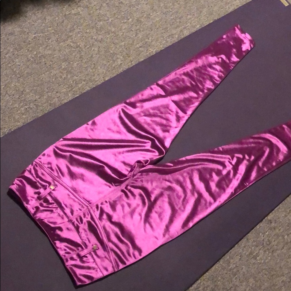 Metallic Leggings - Picture 5 of 7